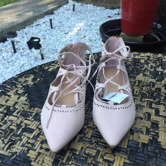 NEW Express Size 7 Rose Pink Pointed Flats - Picture 6 of 7